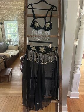 CUSTOM MADE GOOD QUALITY HEAVY TWO PIECE SET BELLY DANCER FESTVAL HALLOWEEN S*